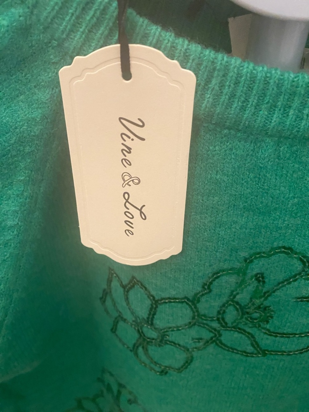 Vine & Love Emerald Green Crew Neck Sweater NWT 19” PTP - Picture 5 of 5